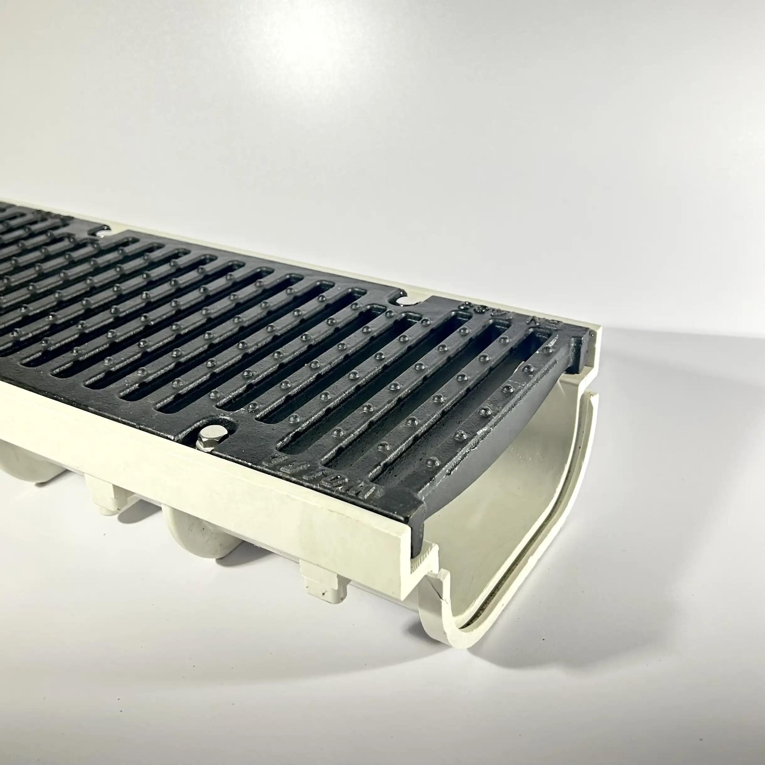 150F drensrenne- m/støpejernsrist - D400. Lys grå