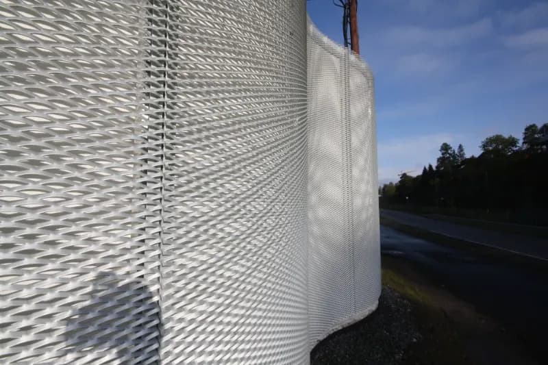 Hva er strekkmetall? Egenskaper og bruksområder